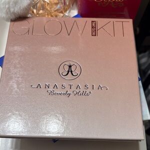 Anastasia Beverly Hills Glow Kit - Rose Gold Shimmer